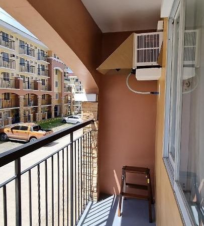 Mikaela'S Crib- 1 Bedroom Flat @ Arezzo Place Condominium Davao Exterior photo