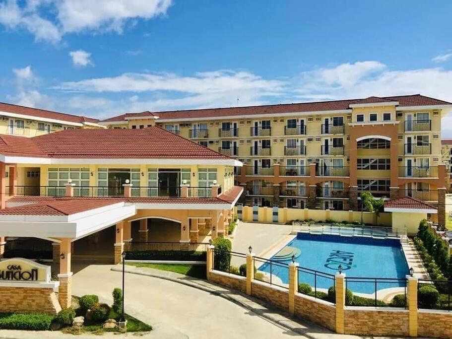 Mikaela'S Crib- 1 Bedroom Flat @ Arezzo Place Condominium Davao Exterior photo